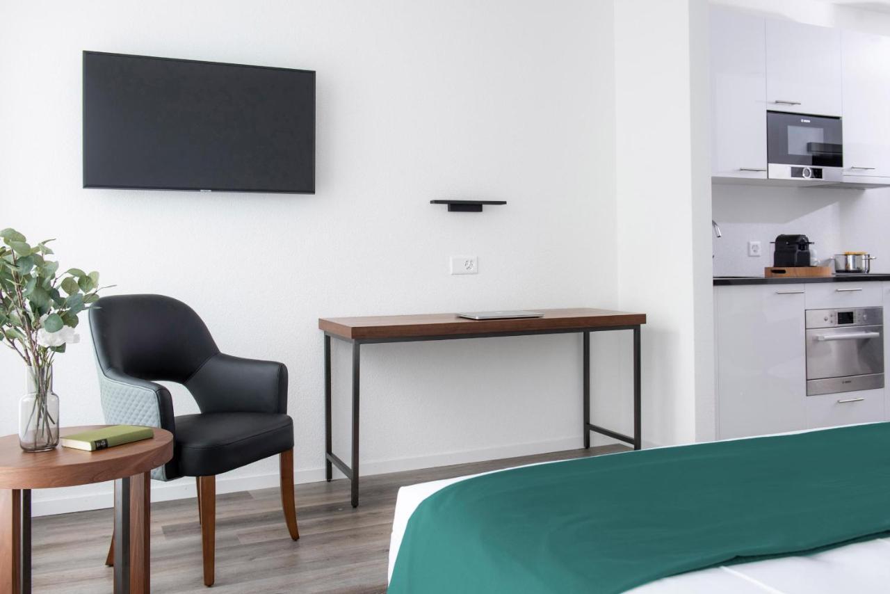 Hotel K Business